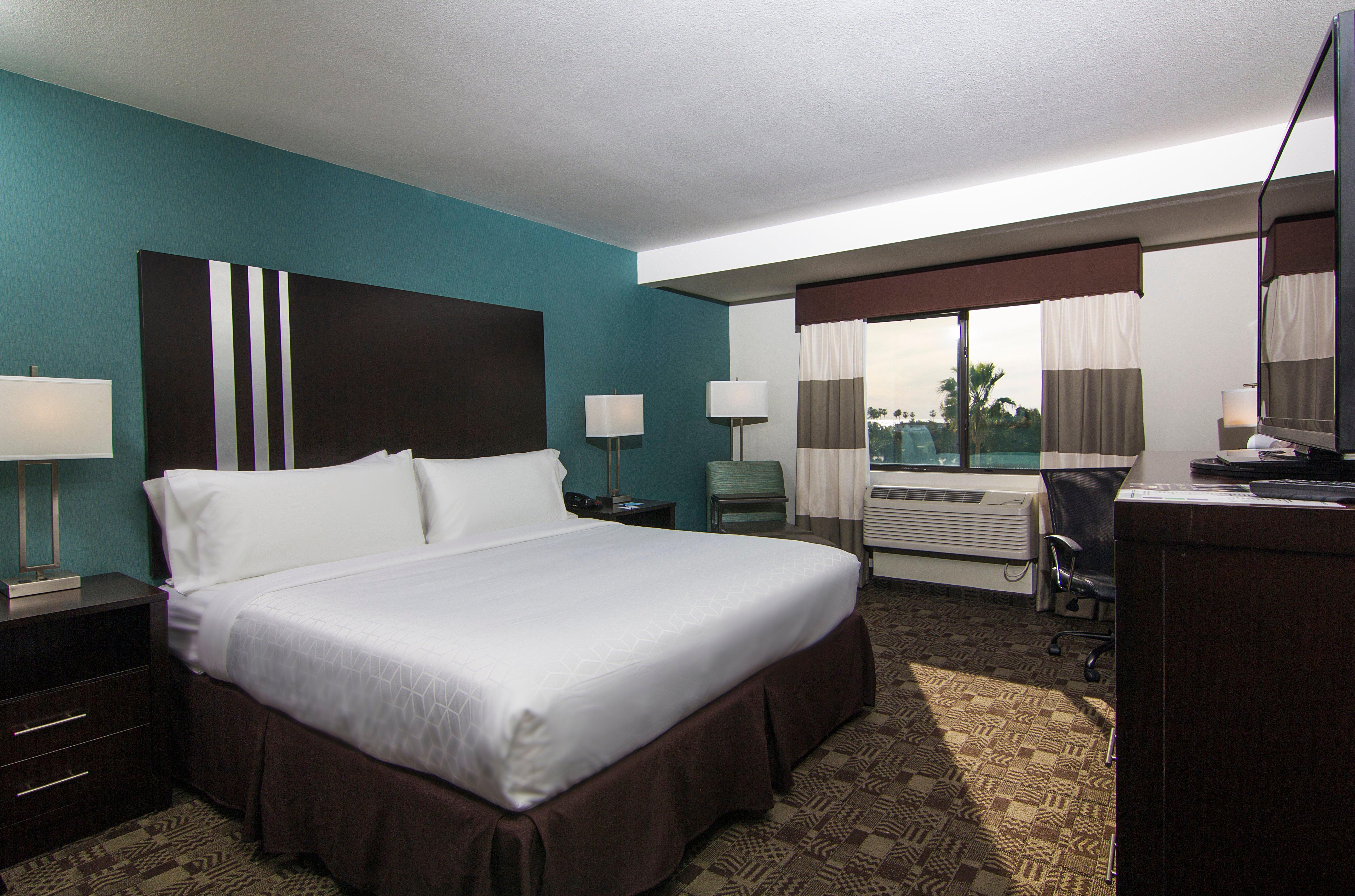 Holiday Inn Express Hotel & Suites Carlsbad Beach By Ihg Exterior foto