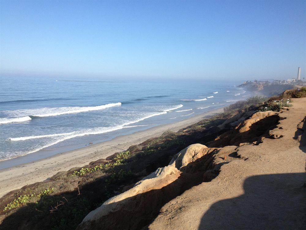 Holiday Inn Express Hotel & Suites Carlsbad Beach By Ihg Exterior foto
